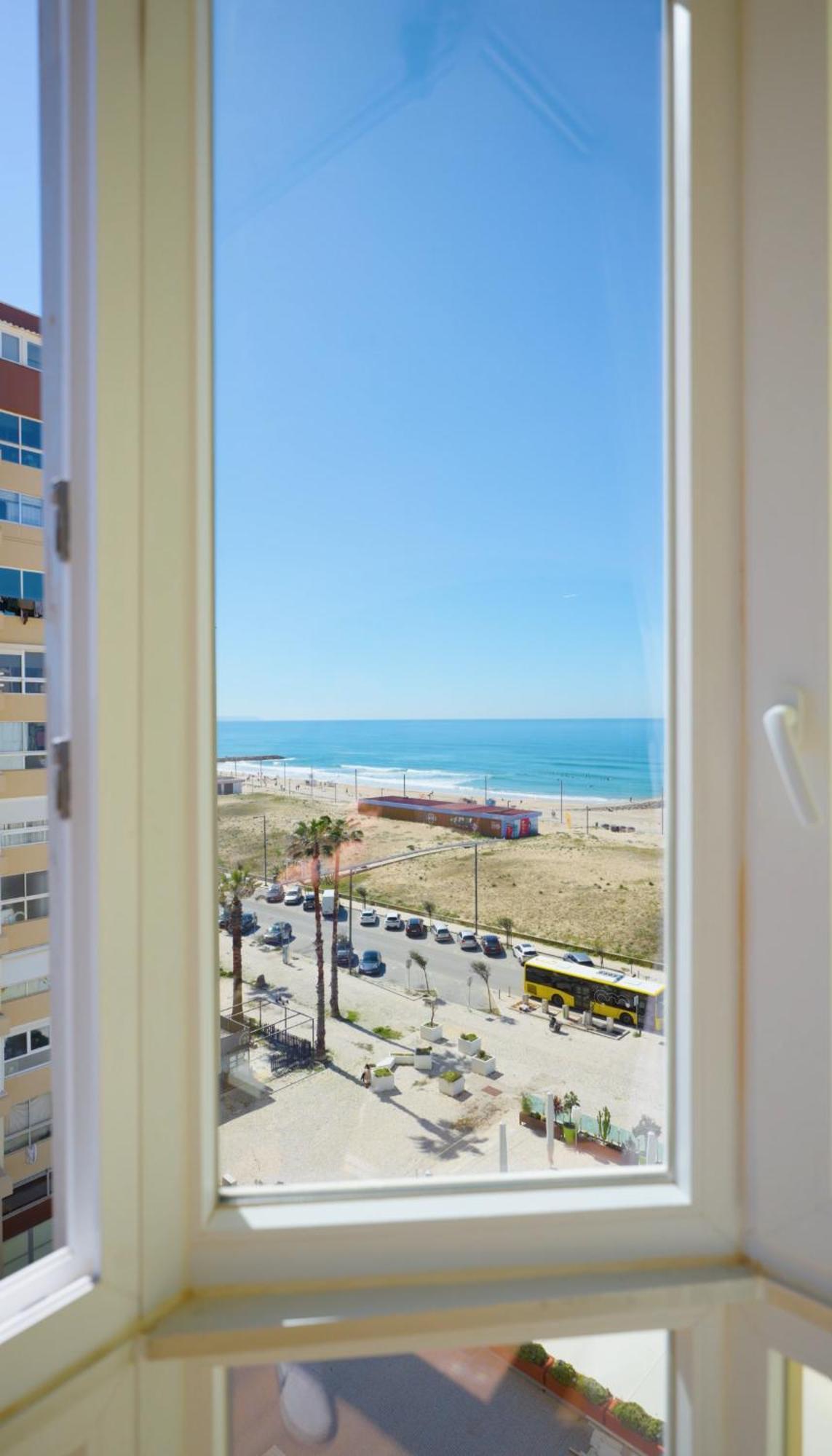 Front Beach Costa Caparica Lisbon Costa de Caparica Zewnętrze zdjęcie